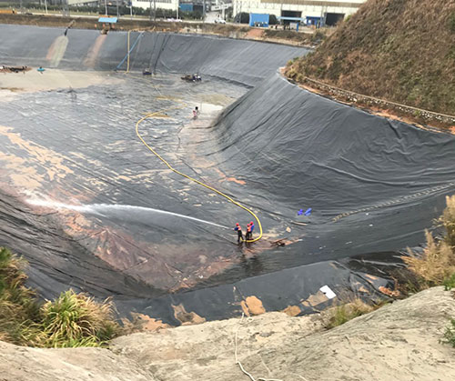 克山废水池清理