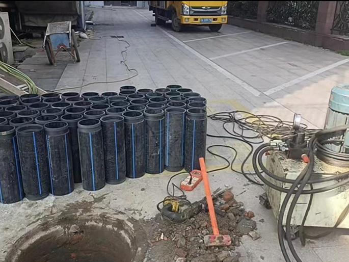 克山PE置换管厂家 DN315置换管 非开挖管短管置换